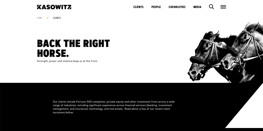 Kasowitz Anwaltswebsite - Schwarz-Weiß-Design mit starkem Kontrast und Bildsprache