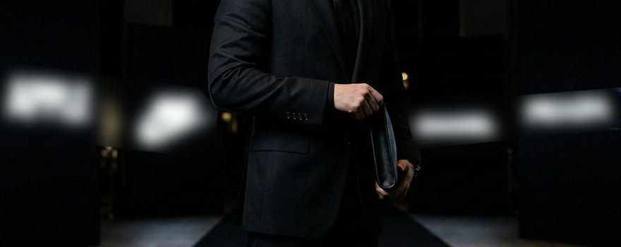 Farbpsychologie Schwarz – Wirkung der Farbe Schwarz im Webdesign für Eleganz und Exklusivität